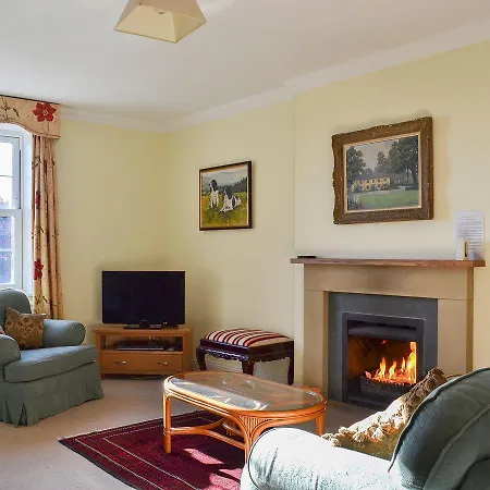 Crag House *